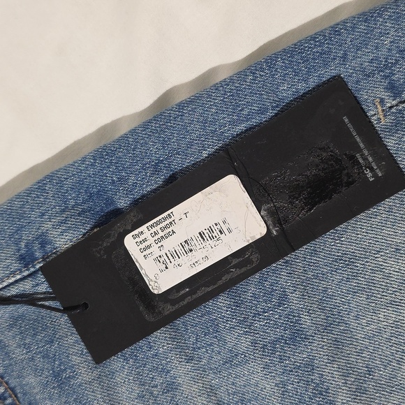 New! Anthropologie Edwin Cai 7" Inseam Distressed Blue Denim Shorts Grunge - Picture 10 of 16